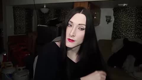 Snapshot of ivyrose499 chatting on 12/20/24, 02:05 IvyRose499 online show from 12/20/24, 02:05