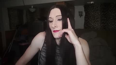 Snapshot of ivyrose499 chatting on 01/04/25, 05:37 IvyRose499 online show from 01/04/25, 05:37