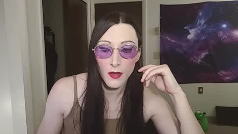 Snapshot of ivyrose499 chatting on 09/23/25, 03:48 IvyRose499 online show from 09/23/25, 03:48
