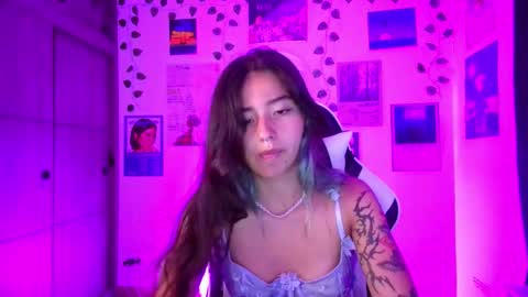 Ivy  online show from 03/25/26, 12:27