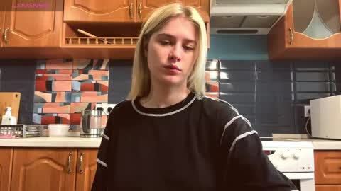 ivywairley online show from 04/28/26, 03:11