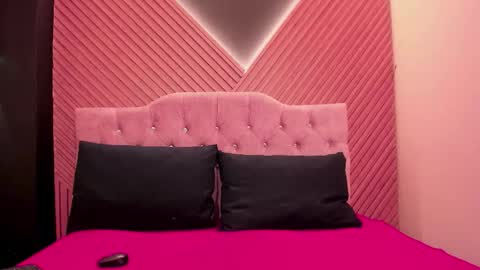 Snapshot of ivyyemerald chatting on 02/23/26, 02:03 Ivvy Emerald Sweet babe online show from 02/23/26, 02:03