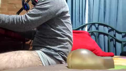 iwanturarse online show from 11/25/25, 12:10