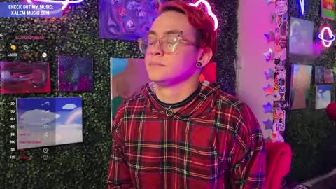 Snapshot of iwillbeyourmuse chatting on 12/08/24, 11:40 Muse hethey online show from 12/08/24, 11:40