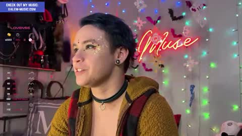 Snapshot of iwillbeyourmuse chatting on 12/22/24, 12:39 Muse hethey online show from 12/22/24, 12:39