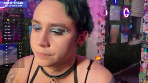 Snapshot of iwillbeyourmuse chatting on 01/19/25, 12:38 Muse hethey online show from 01/19/25, 12:38