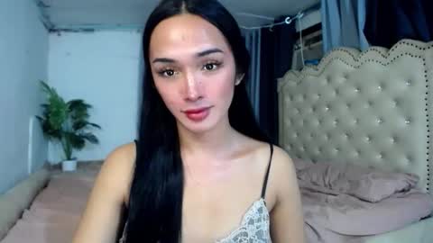 iwillcum4u_ online show from 12/04/25, 02:43