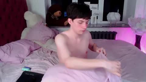 Maxim online show from 03/16/26, 04:51