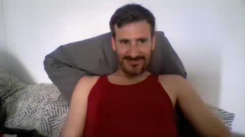 Snapshot of iyoperro chatting on 05/12/26, 01:41 Casandro online show from 05/12/26, 01:41