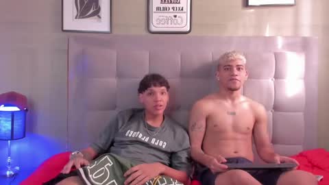 izaack online show from 12/27/24, 01:07