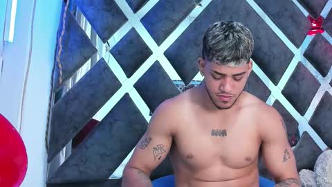 izaack online show from 01/10/26, 01:13