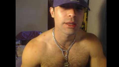 Snapshot of izak144 chatting on 05/15/26, 08:27 izak144 online show from 05/15/26, 08:27