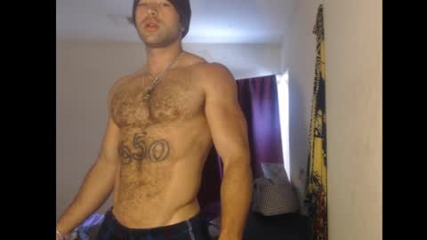 Snapshot of izak144 chatting on 05/20/26, 07:09 izak144 online show from 05/20/26, 07:09
