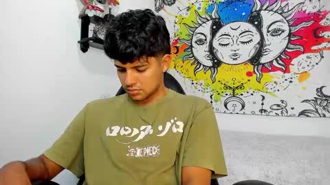 Snapshot of izan_jensen chatting on 09/18/25, 11:29 Izan online show from 09/18/25, 11:29