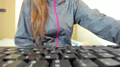 izelevans online show from 02/07/26, 11:14