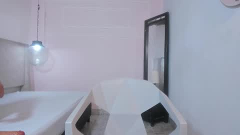 izelevans online show from 03/29/26, 11:43