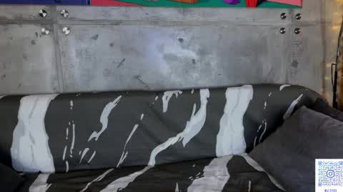 izi online show from 04/08/26, 04:18