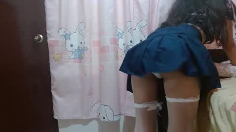 Snapshot of izy_bell chatting on 11/19/25, 06:52 Izzyy online show from 11/19/25, 06:52