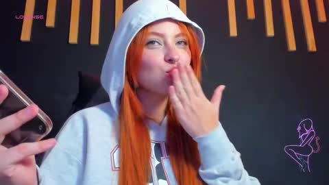 hot izys online show from 10/25/25, 06:10