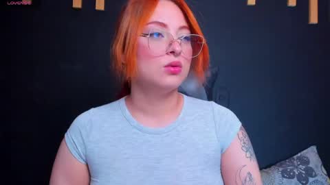 hot izys online show from 04/18/26, 05:22