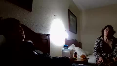 Snapshot of izzame2 chatting on 03/02/25, 08:16 Willis online show from 03/02/25, 08:16