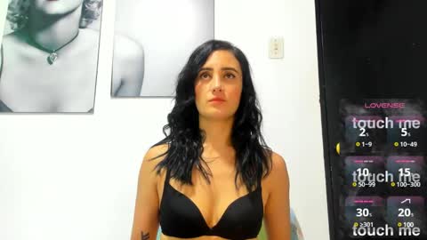 Snapshot of izzy_cum chatting on 03/09/25, 12:53 Izzy online show from 03/09/25, 12:53