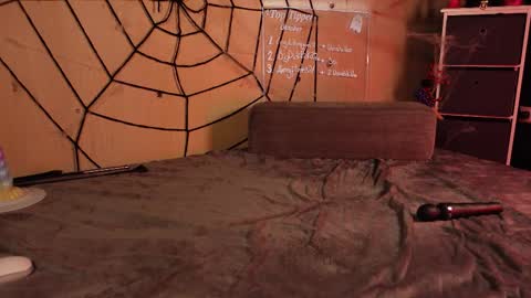 Izzy Inked online show from 10/13/25, 11:10