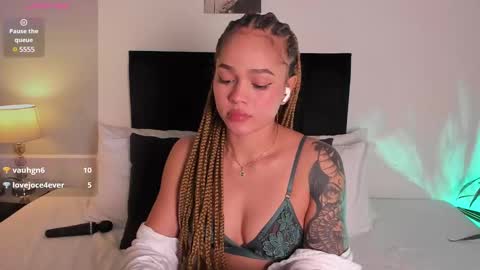 Izzy vega  online show from 03/06/25, 01:58