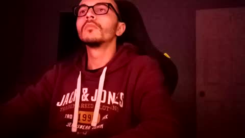 Snapshot of j1277 chatting on 02/28/25, 11:01 Yoursexxyguy online show from 02/28/25, 11:01