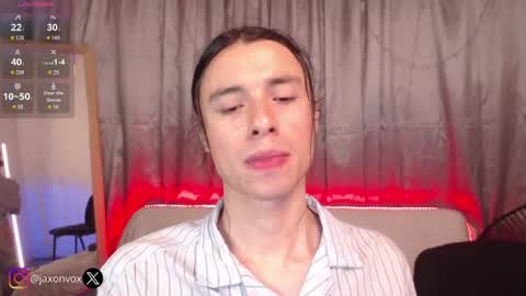 Snapshot of j_a_x_x_x_o_n chatting on 07/19/26, 11:25 Hey im Jaxxxon check my info online show from 07/19/26, 11:25
