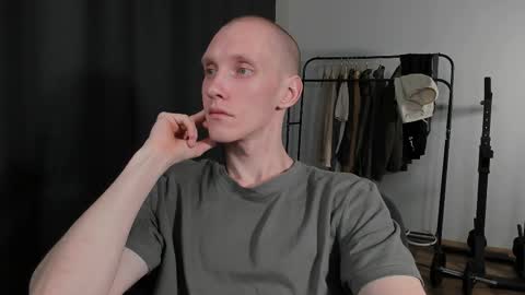 Snapshot of j_akira13 chatting on 02/26/25, 07:38 Danny online show from 02/26/25, 07:38