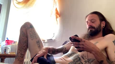 Snapshot of j_boogie_mane chatting on 10/05/25, 04:16 j boogie online show from 10/05/25, 04:16