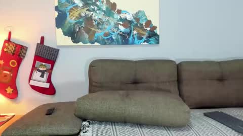 Calix  Independient model Insta and twt Calixsnake online show from 12/14/25, 02:33