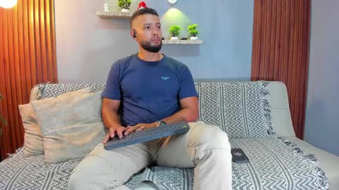 Calix  Independient model Insta and twt Calixsnake online show from 03/31/26, 09:59