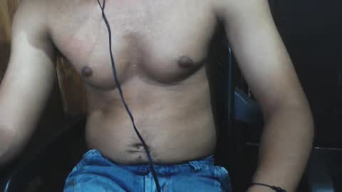 Snapshot of j_castello chatting on 09/18/25, 01:51 J online show from 09/18/25, 01:51