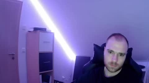 here4y online show from 01/19/25, 07:04