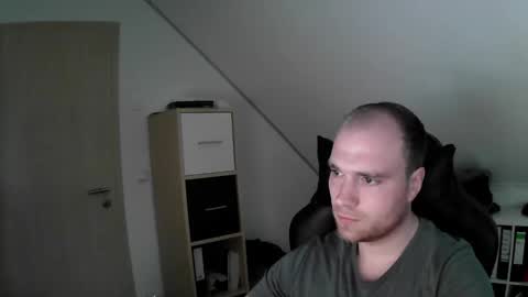 here4y online show from 11/14/25, 10:47