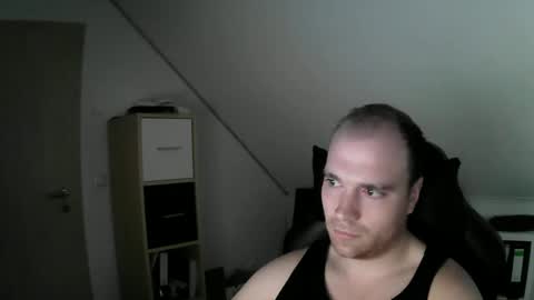 here4y online show from 11/26/25, 10:16