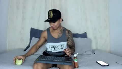 i am juan musiry independent model  online show from 02/12/25, 06:40