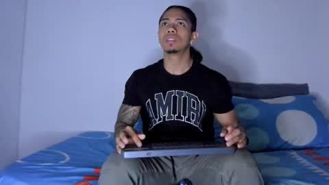 i am juan musiry independent model  online show from 11/17/25, 03:56