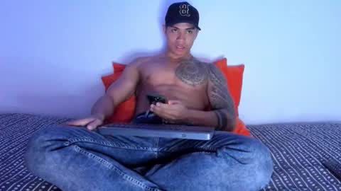 i am juan musiry independent model  online show from 01/18/26, 04:16