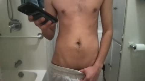 Snapshot of j_reyes24 chatting on 01/26/25, 06:48 j_reyes24 online show from 01/26/25, 06:48