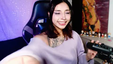 jade 18  online show from 02/04/26, 05:24