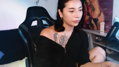 Snapshot of jaadee18 chatting on 07/12/26, 03:52 jade 18 online show from 07/12/26, 03:52