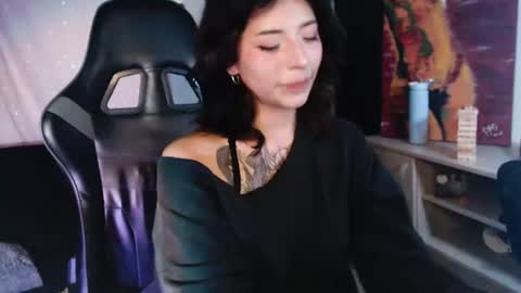 Snapshot of jaadee18 chatting on 07/15/26, 02:17 jade 18 online show from 07/15/26, 02:17