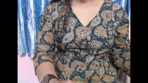 Snapshot of jaan80096 chatting on 01/15/25, 04:43 jaan80096 online show from 01/15/25, 04:43