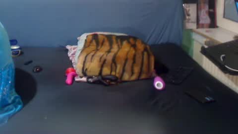 JACKSLUT BUY ME . FAN CLUB MEMBERS AND THOSE WHOM THE MEMBERS INDICATE SISY SLUT PROVIDES THEM  FREE SERVICES online show from 12/08/24, 11:19