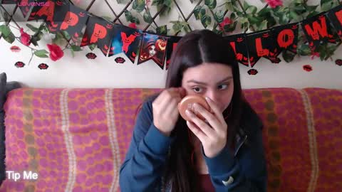 Jack and Emily online show from 10/28/25, 04:53