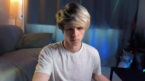 Snapshot of jack_frozt chatting on 05/31/26, 03:26 brestonsweet online show from 05/31/26, 03:26