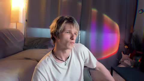 Snapshot of jack_frozt chatting on 06/11/26, 02:53 brestonsweet online show from 06/11/26, 02:53